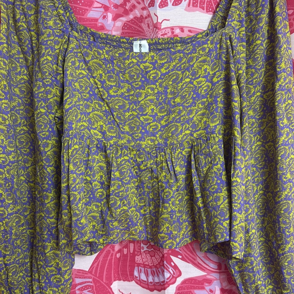 Abound Blouse - Picture 4 of 6